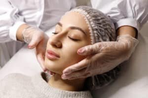 العلاجات التجميلية