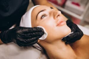 العلاجات التجميلية